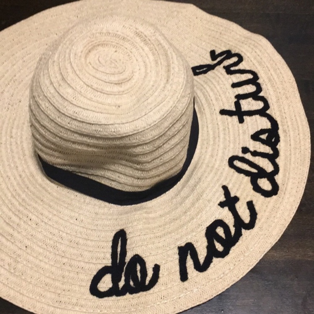 Do Not Disturb Floppy Beach/Pool/Vacation Sun Hat - Picture 1 of 4